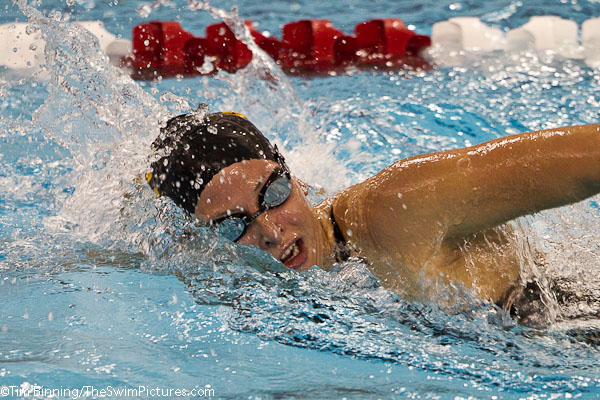Haley Anderson of USC wins the 1650 at the 2010 AT&T Short Course National Championships