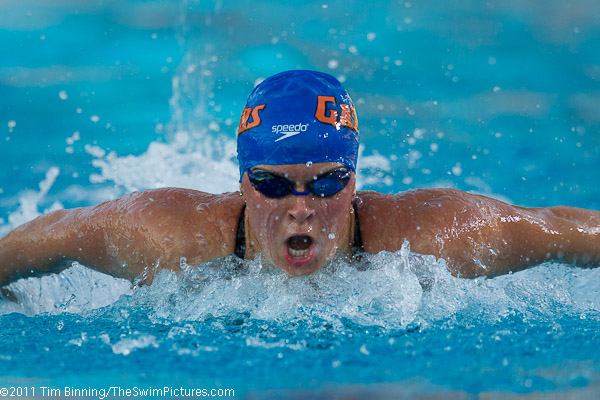 Elizabeth Beisel of Bluefish Swim Club wins the 400 IM at the 2011 ConocoPhillips USA Swimming National Championships