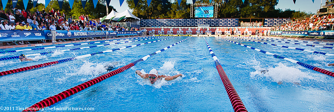 Lyndsay De Paul of Trojan Swim Club swims the 400 IM B final at the 2011 ConocoPhillips USA Swimming National Championships.