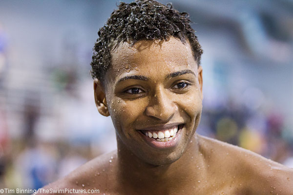 Cullen Jones of SwimMAC Carolina wins the 50 free swim-off to gain a berth on the US National team at the 2011 World Championships