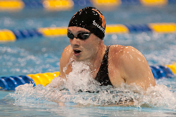 US Olympian Eric Shanteau swims to victory in the 200 breastroke at the Charlotte UltraSwim
