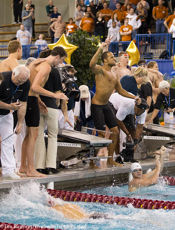 Florida wins 800 free relay a thte 2011 NCAA Division I Mens Swimming and Diving Championships