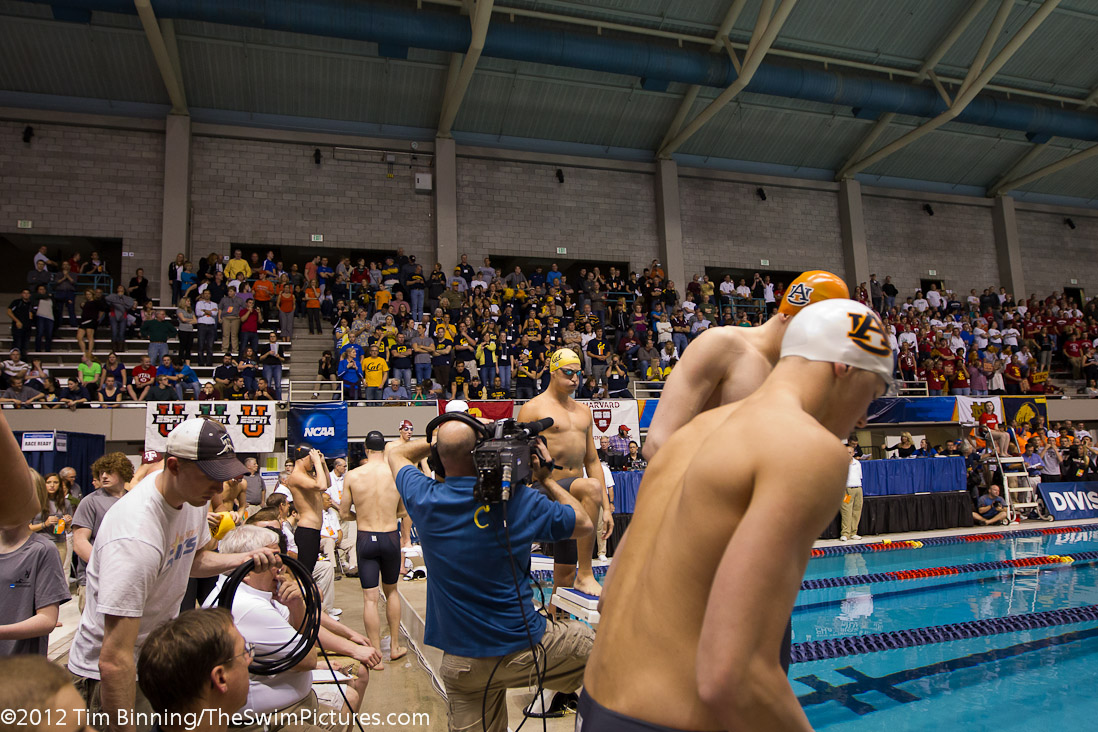 400 Free Relay Championship Final | Cal, crowd